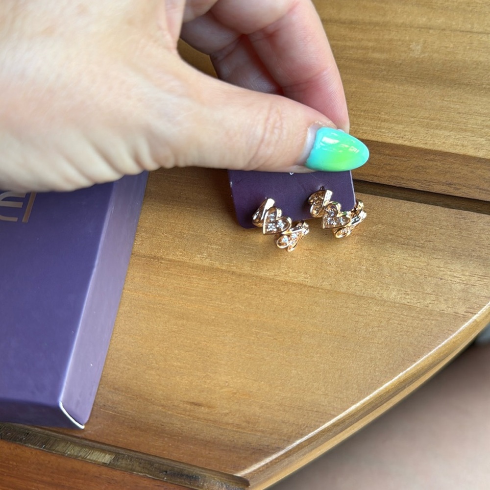 ROMMANEL HEART EARRINGS